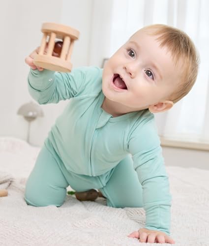 DreamCozy Baby Romper Special-Knit Colleges for Your Little One