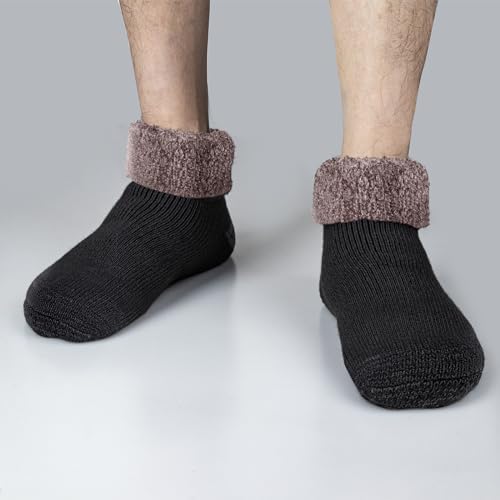 YUEDGE 2-Pair Fuzzy Non-Slip Mens Thermal Socks